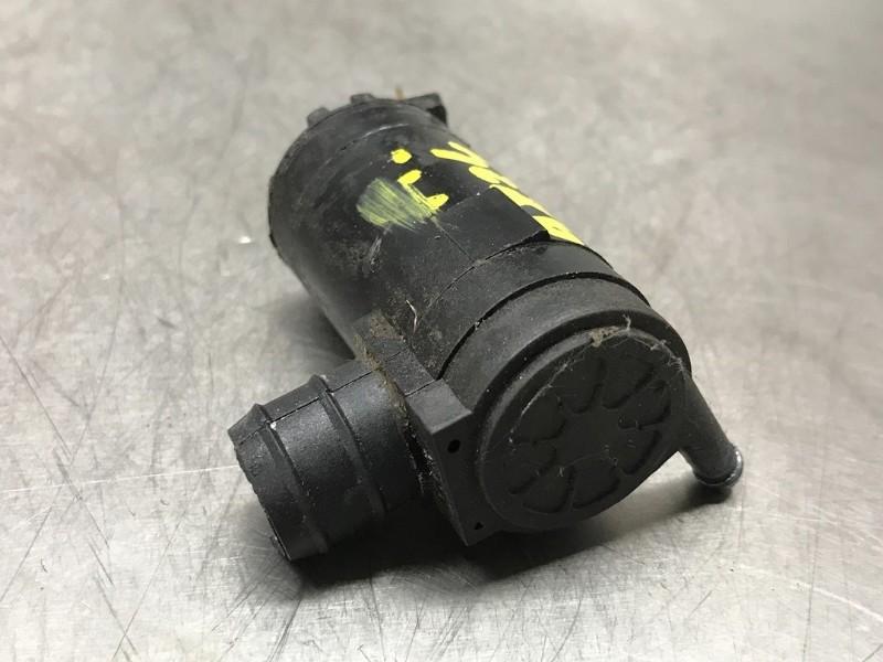 LAVE-GLACE POMPE ARRIÈRE Suzuki Alto (GF) (01-2009/-), Utilisé, Suzuki