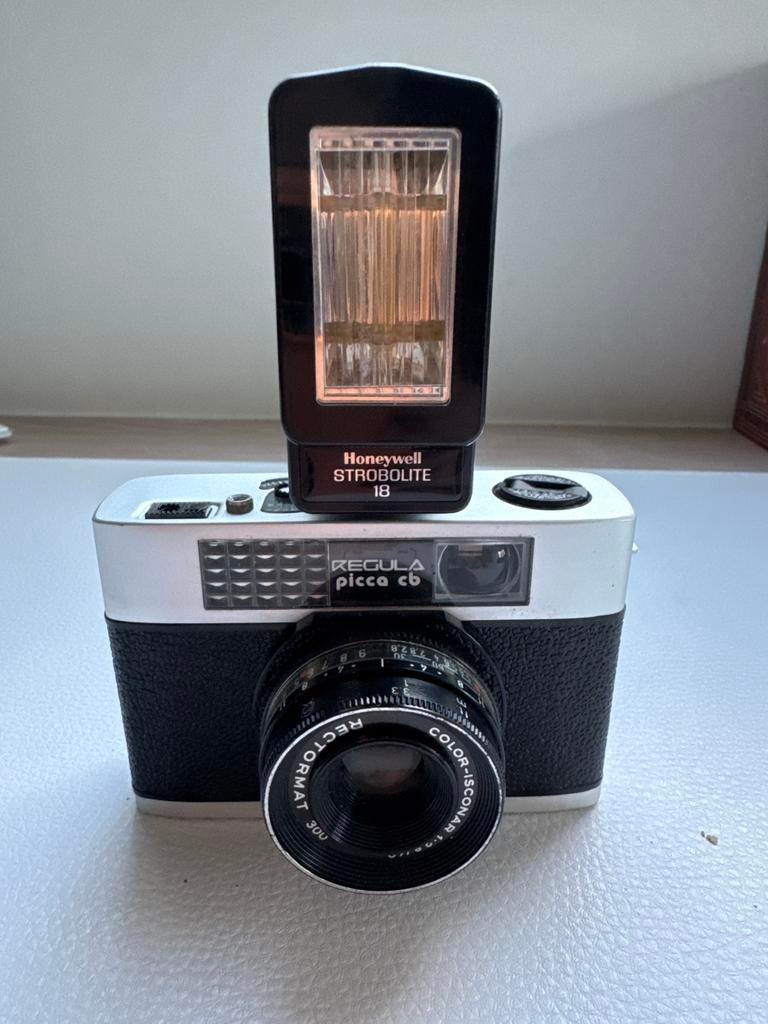 Vintage Regula Picca camera+Honeywell Strobolite 18 flitser, Audio, Tv en Foto, Fotocamera's Analoog, Zo goed als nieuw, Ophalen of Verzenden