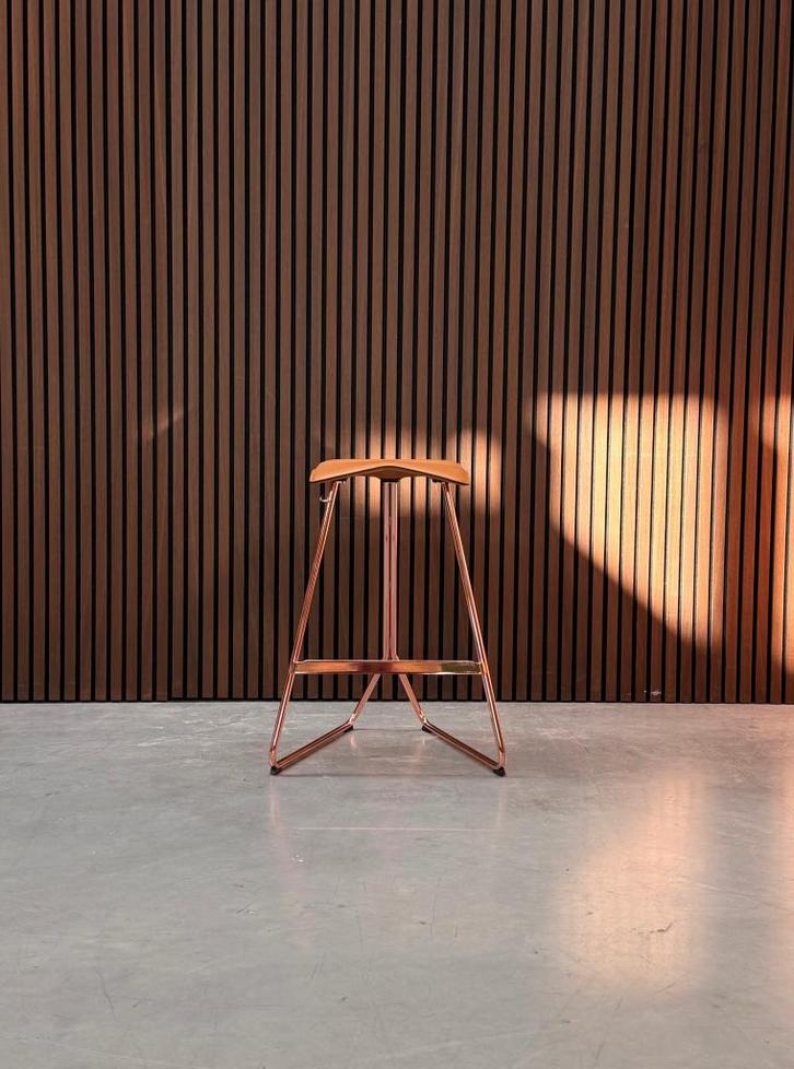 Classicon Triton counter Stool - Copper, Antiquités & Art, Antiquités | Meubles | Chaises & Canapés, Enlèvement ou Envoi