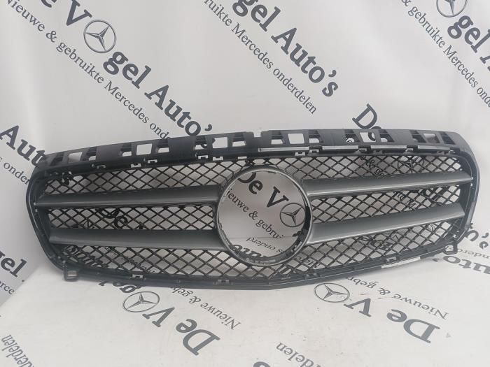 Calandre d'un Mercedes A-Klasse, Autos : Pièces & Accessoires, 3 mois de garantie, Utilisé, -, -
