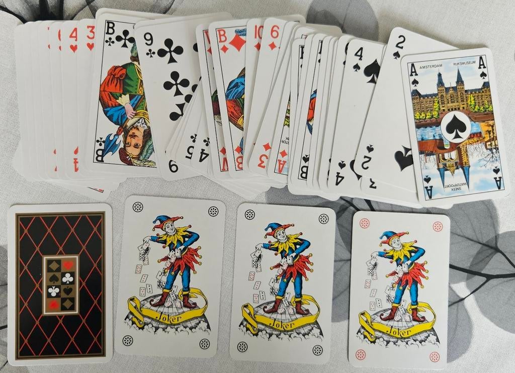 Cartes à jouer Amsterdam NOUVELLES
Il s'agit d'une variété, Collections, Cartes à jouer, Jokers & Jeux des sept familles, Carte(s) à jouer