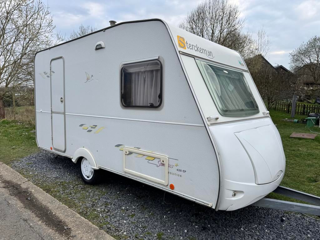 Tres belle caravane de marque sterckeman, Caravanes & Camping, Particulier, Lit fixe, Sterckeman, Auvent