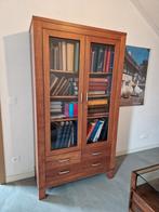 Houten vitrine kast, Ophalen