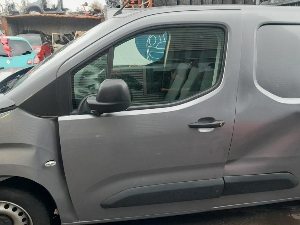 PORTIER LINKS VOOR Peugeot Partner (EF / EU) (01-2018/-), Auto-onderdelen, Gebruikt, Voor, Peugeot, Deur