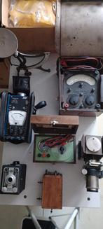 Allerlei gereedschap te koop automobiel, Ophalen