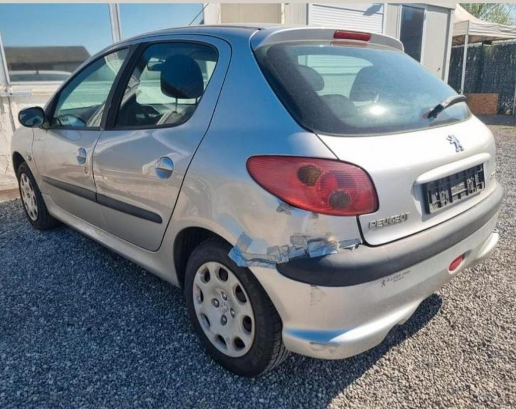 PEUGEOT 206 1.4i 2005 147.595km 5PORTES PRIX 500EURO, Autos, Achat, Entreprise, Boîte manuelle, 5 portes