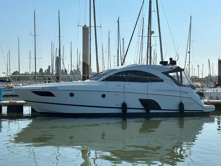 Beneteau Gran Turismo 44, Watersport en Boten, Motorboten en Motorjachten, Zo goed als nieuw, Polyester, 12 meter of meer, Diesel