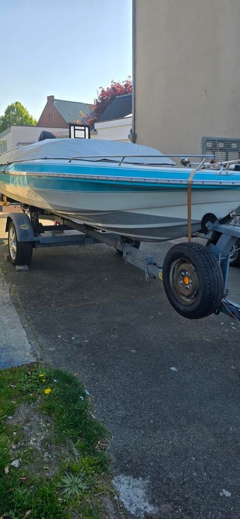 Speedboot, Enlèvement