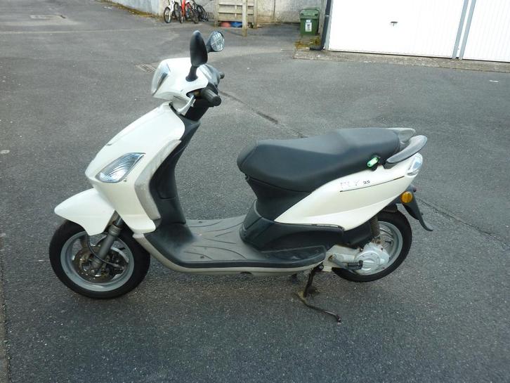 Scooter Piaggio 25 cc, Fietsen en Brommers, Scooters | Piaggio, Gebruikt, Overige modellen, Klasse A (25 km/u), Benzine, Ophalen