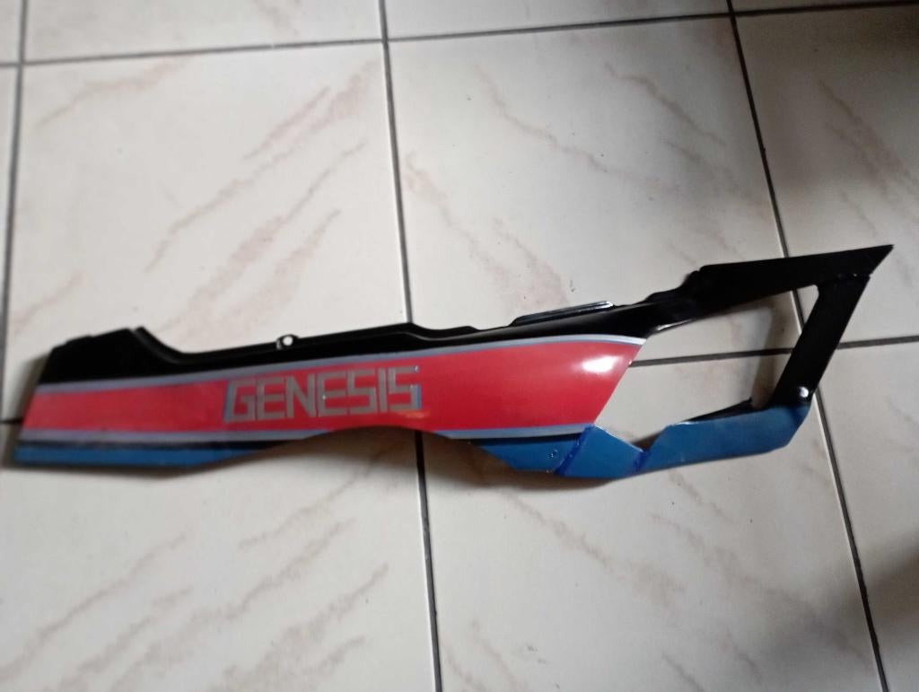 Capot arrière droit pour Yamaha FZR 1000 Genesis., Motos, Enlèvement ou Envoi, Révisé