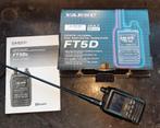 Yaesu FT5D. Émetteur-récepteur numérique bibande., Enlèvement ou Envoi, Comme neuf, Émetteur et Récepteur