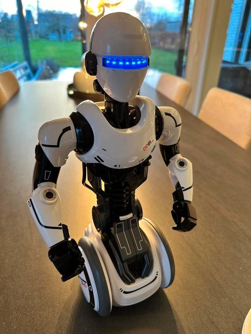 Silverlit Robot - Op één, Verzamelen, Speelgoed, Zo goed als nieuw, Ophalen
