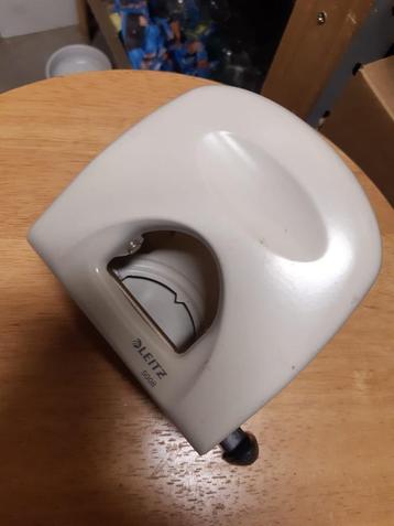 Perforatrice Leitz 5008 beschikbaar voor biedingen