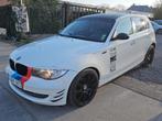 BMW 116D - Zeer mooie auto, Auto's, BMW, Voorwielaandrijving, Zwart, Wit, Bedrijf