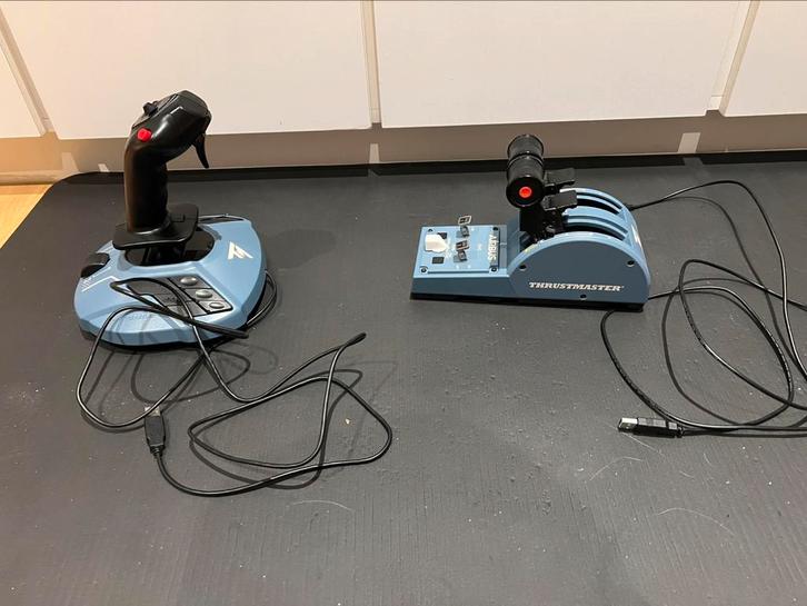 Thrustmaster Airbus Edition Joystick & Throttle Quadrant, Computers en Software, Joysticks, Zo goed als nieuw, Ophalen of Verzenden