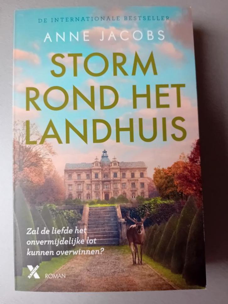 Anne Jacobs - Storm rond het landhuis, Boeken, Literatuur, Zo goed als nieuw, Ophalen of Verzenden
