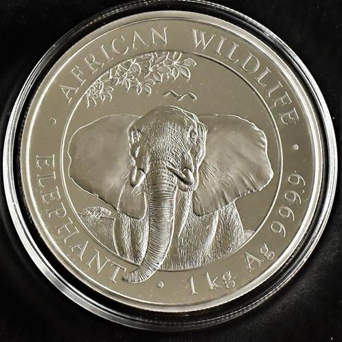 Zilveren kilomunt Somalia elephant 2021 999 zilver, Postzegels en Munten, Edelmetalen en Baren, Zilver, Ophalen of Verzenden