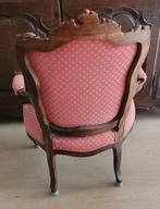 4 stoelen met leuning / 4 stoelen zonder leuning, Ophalen