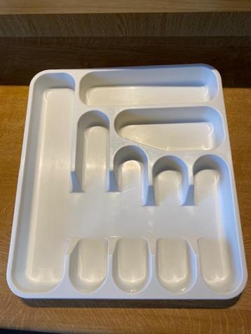 Bestekbak wit plastic beschikbaar voor biedingen