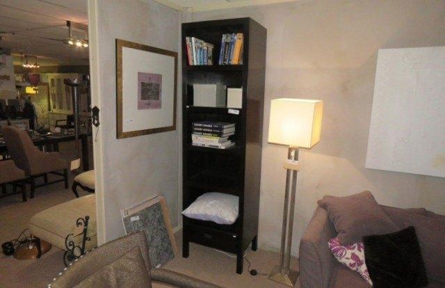 ZWARTE SMALLE OPEN KAST - BOEKENKAST -lichte transportschade, Huis en Inrichting, Woonaccessoires | Overige, Zo goed als nieuw