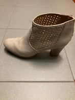 Schoen met hak, Kleding | Dames, Ophalen, Beige, Lage of Enkellaarzen, Zo goed als nieuw