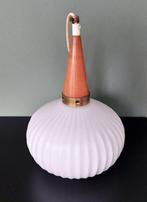 Vintage opaline - teak hanglamp | Louis Kalff '60, Huis en Inrichting, Lampen | Hanglampen, Glas, Verzenden