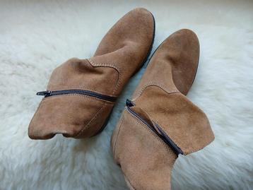 Nouvelles bottines Venturini, Envoi, Neuf