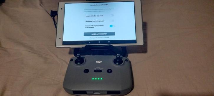DJi RC N1 controller incl. 8" tablet met LTE en accessoires, Audio, Tv en Foto, Drones, Zo goed als nieuw, Verzenden