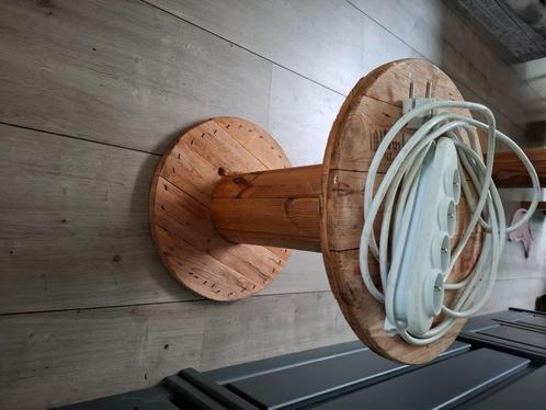 haspel, kabelhaspel, tuintafel, Doe-het-zelf en Bouw, Elektriciteit en Kabels, Zo goed als nieuw, Ophalen of Verzenden