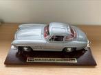 Modelauto 1:18 MERCEDES BENZ 300 SL (1954), Hobby & Loisirs créatifs, Voitures miniatures | 1:18, Comme neuf, Burago, Voiture