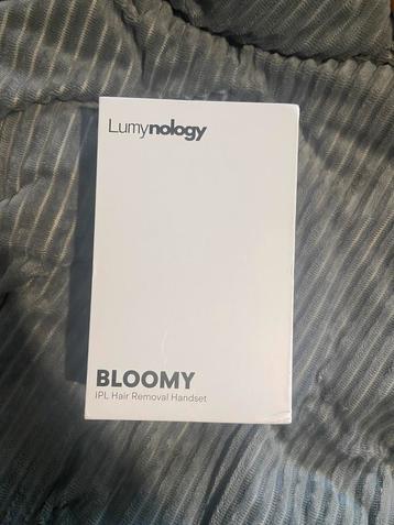 Bloomy hair removal set  beschikbaar voor biedingen