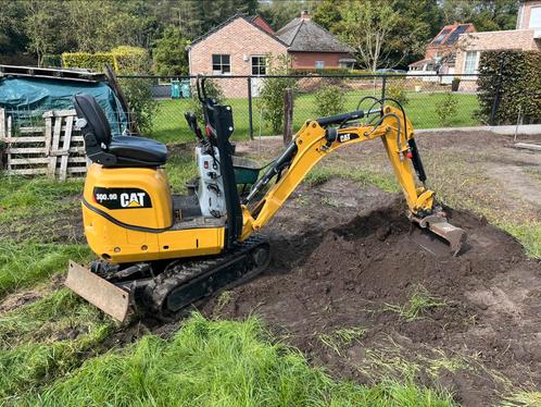 Minigraver cat 300.9d., Doe-het-zelf en Bouw, Gereedschap | Overige machines, Zo goed als nieuw, Ophalen