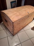 Joli coffre en bois massif, Huis en Inrichting, Woonaccessoires | Kisten, Ophalen, Zo goed als nieuw