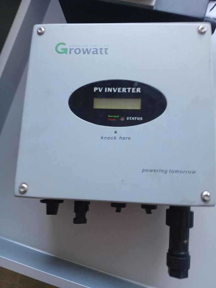 Growatt omvormers 1000/1500w., Doe-het-zelf en Bouw, Zonnepanelen en Toebehoren, Zo goed als nieuw, Ophalen