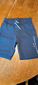 Korte broek maat 128, Tommy Hilfiger, Kinderen en Baby's, Broek, Gebruikt, Ophalen of Verzenden, Tommy Hilfiger