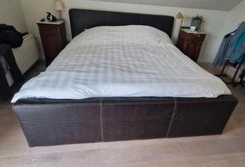 MOET NU WEG: Bed 180cm met.lattoflex beschikbaar voor biedingen