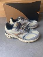 Diadora - Sneakers dames. Maat 38. Nieuw, Kleding | Dames, Schoenen, Diadora, Beige, Nieuw, Ophalen of Verzenden