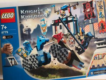Lego 8779 Knight Kingdom compleet met doos en instructies
