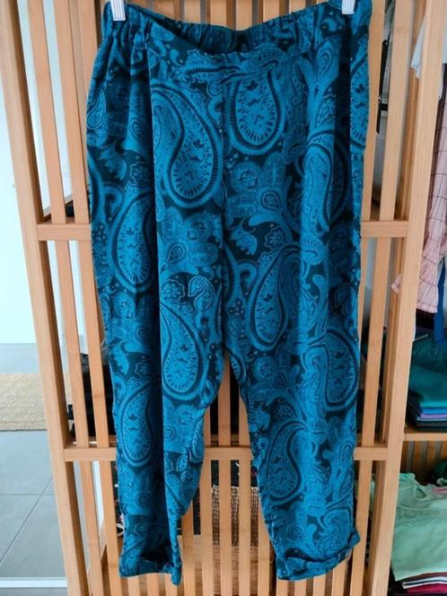 Damesbroek los model, maat: Medium. Met steekzakjes. Fris ge, Vêtements | Femmes, Culottes & Pantalons, Comme neuf, Taille 38/40 (M)