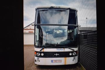 Autobus Van Hool T8 restauratieproject ombouw naar camper ge
