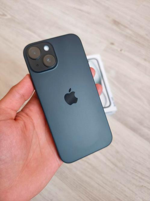iPhone 15 128gb 89% batterij als nieuw 10/10, Telecommunicatie, Mobiele telefoons | Hoesjes en Screenprotectors | Apple iPhone