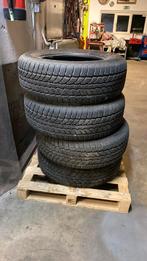 Winter banden 235/65R17, Auto-onderdelen, Banden en Velgen, Ophalen, Gebruikt, 17 inch, Winterbanden