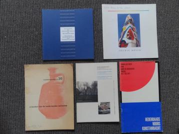 5 boeken voor de keramiek en design verzamelaar beschikbaar voor biedingen