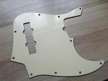 Pick Guard Fender jazzbas  beschikbaar voor biedingen
