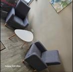 8 fauteuils tissu gris et 3 tables basses, Ophalen, Zo goed als nieuw