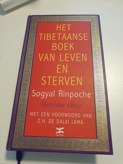 Sogyal Rinpoche - Het Tibetaanse boek van leven en sterven, Livres, Philosophie, Comme neuf, Enlèvement ou Envoi
