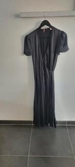 Zwarte lange overslagjurk scotch soda maat M, Kleding | Dames, Jurken, Zwart, Scotch & Soda, Zo goed als nieuw, Onder de knie