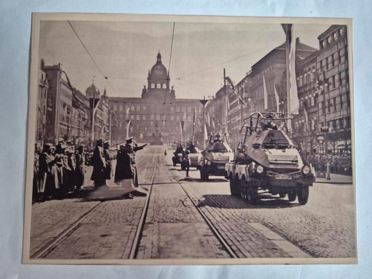 Foto parade installatie Rijksprotector Praag 1939, Verzamelen, Militaria | Tweede Wereldoorlog, Ophalen of Verzenden