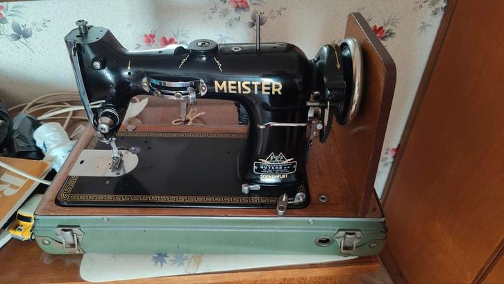 Machine à coudre années 50, Antiek en Kunst, Antiek | Naaimachines, Ophalen