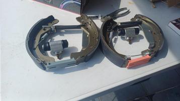 opel astra f / g combo vectra achter trommelremmen beschikbaar voor biedingen